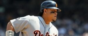 mlb-tigers-cabrera03-360