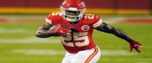 Chiefs Should Keep Rolling Against Raiders