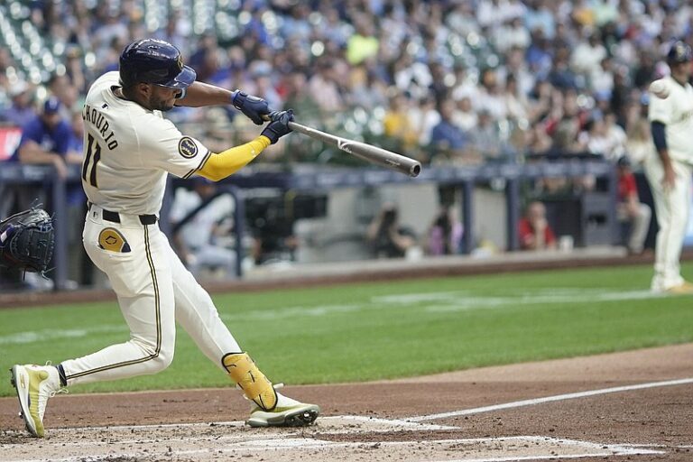 Reds vs. Brewers